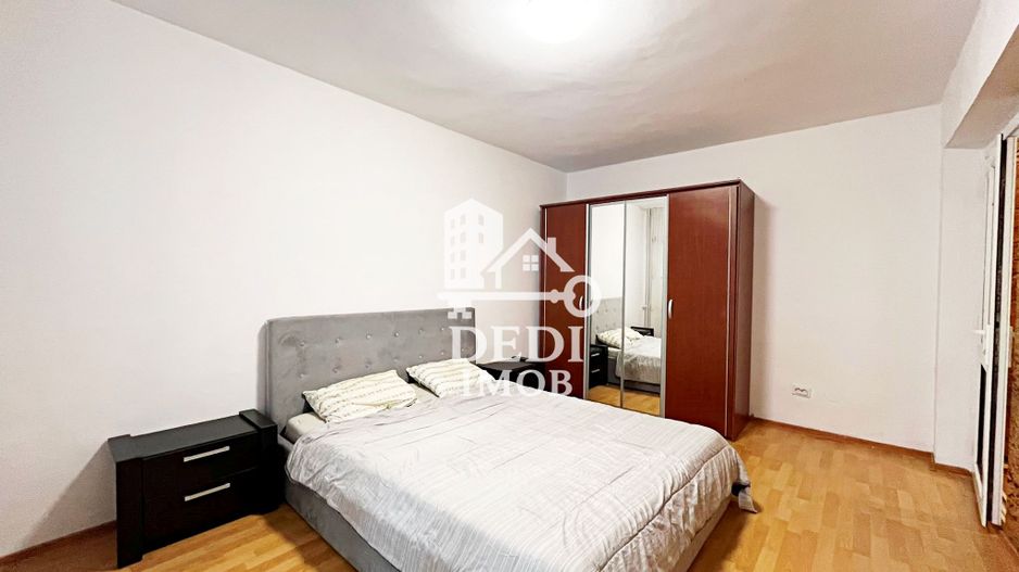 Apartament 3 camere de inchiriat in zona centrala Blv. Dacia, Oradea - Poză 3