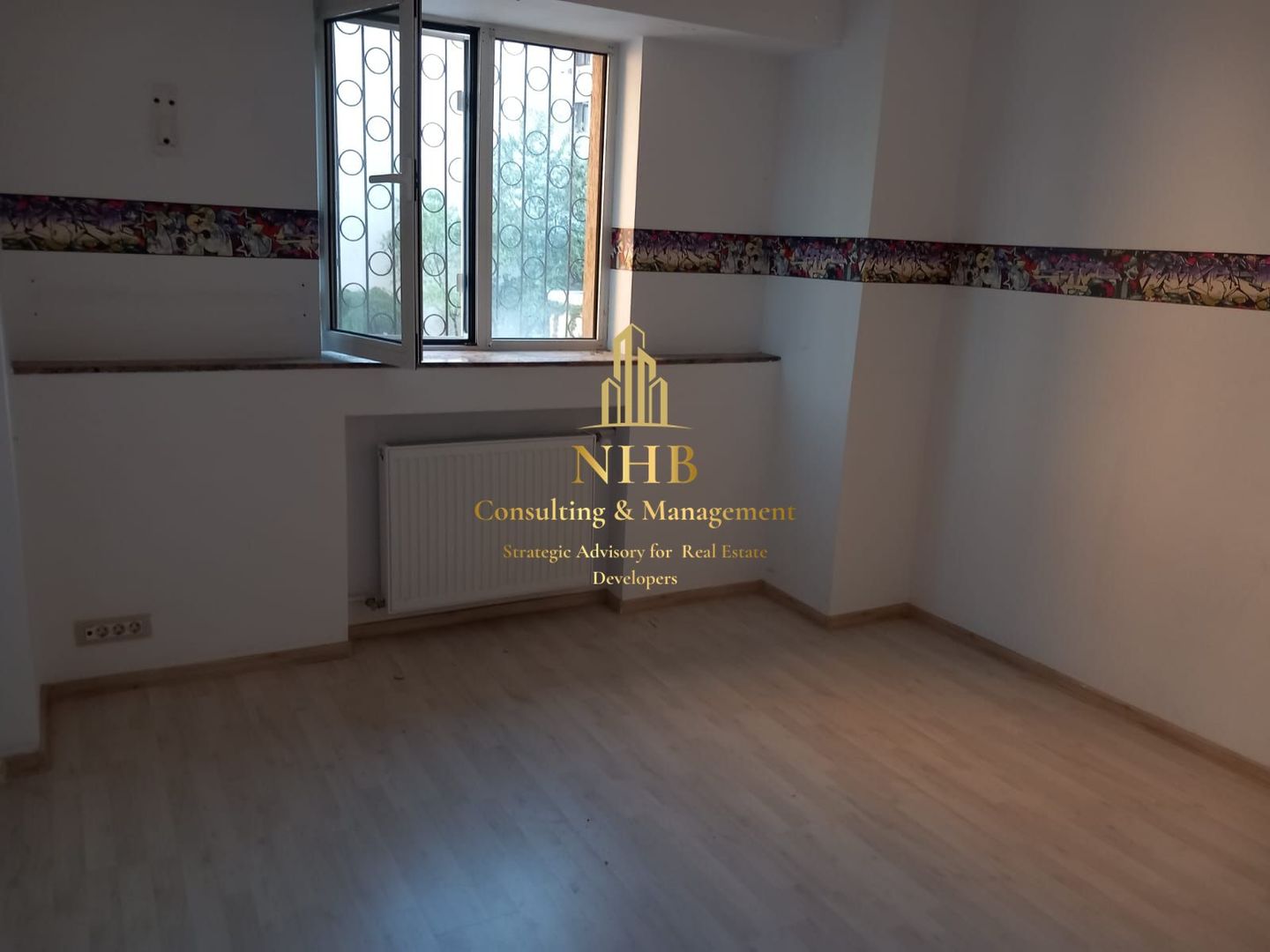 APARTAMENT DE VAZARE 3 CAMERE NERVA TRAIAN - Poză 1