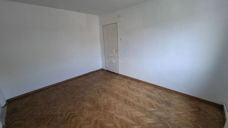 Vind urgent apartament in Turda . - Poză 11