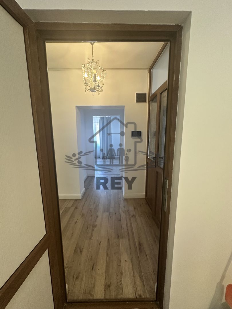 Spatiu comercial + 2 ap. pentru birouri sau închiriere- zona premium - Poză 5