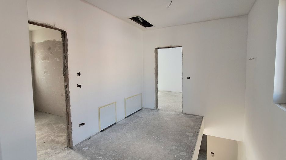 Casa cu garaj- contructie tip duplex - Poză 7