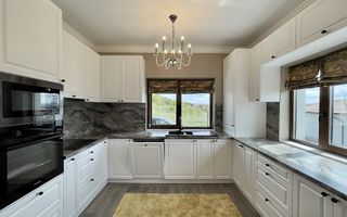 Casă ultramodernă cu terasă panoramică strada Voroneț - Poză 6