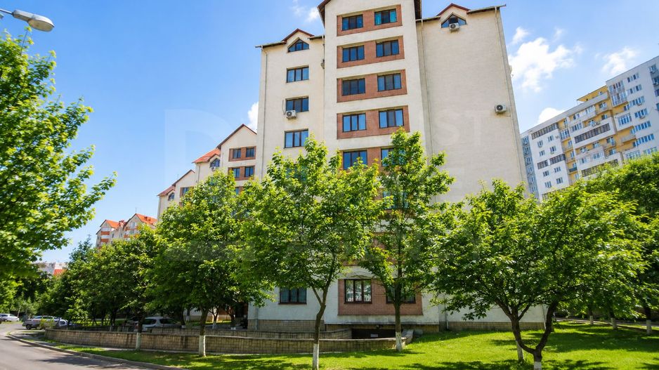 Vânzare, apartament, 3 camere, str. Ion Inculeț, Centru - Poză 1