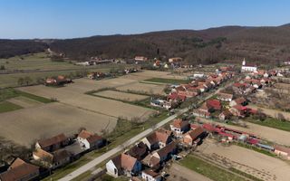 Loc de casă în Odvoș - Conop 3000mp - Poză 20