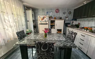 Casă cu 5 camere P+M 110 mp + 500 mp teren, mobilată - Poză 25