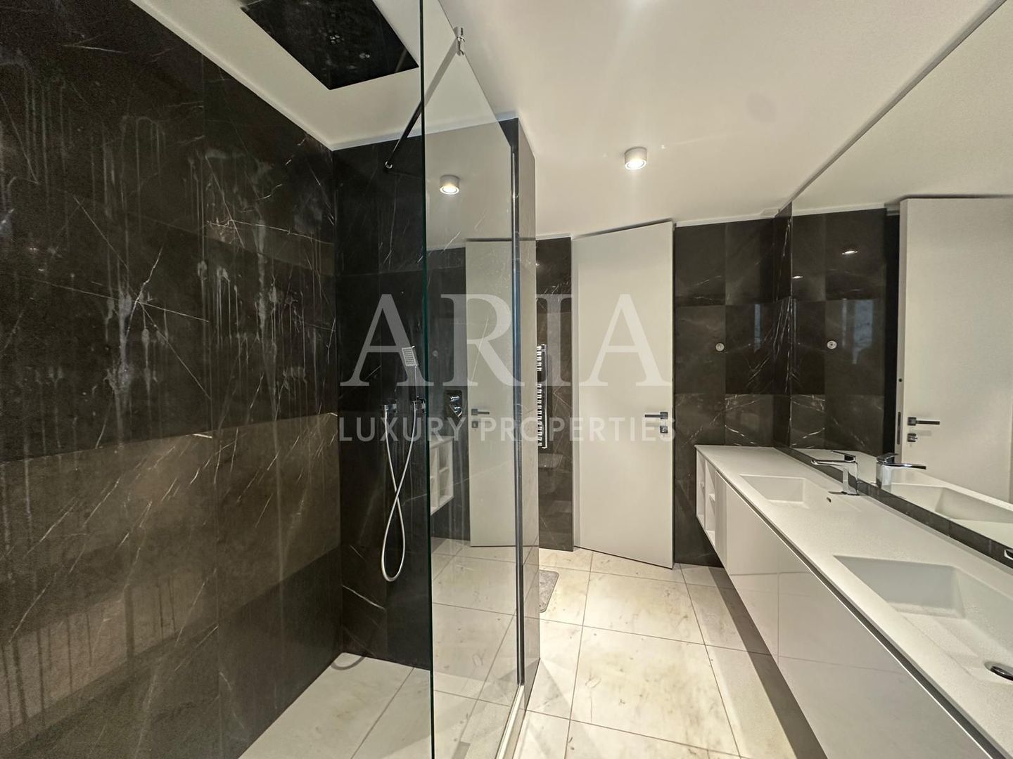 One Charles de Gaulle 4 camere | DUPLEX | 2 locuri de parcare in subteran - Poză 24