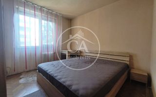 Apartament de vanzare cu 3 camere  in zona Centrala, Oradea - Poză 4