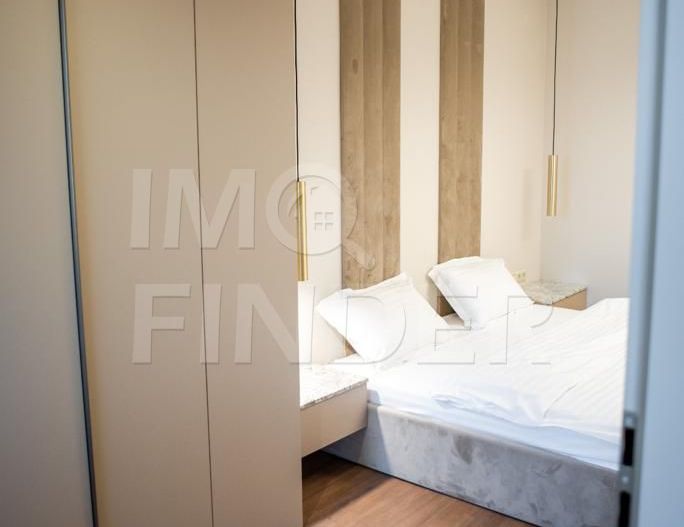 Vanzare 2 camere la cheie, zona Teatru National - Poză 8