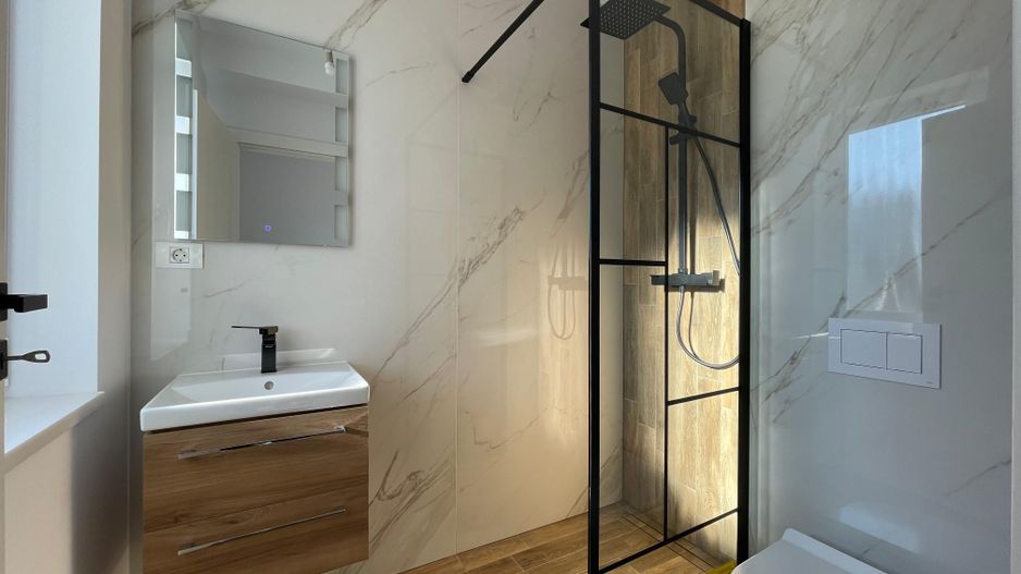 Duplex - 5 camere -toate utilitatile - Mosnita Noua - Urseni - Poză 6