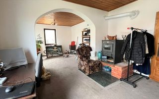 Casa de vanzare, 3 camere, 3200mp teren, comuna Ciugud - Poză 3