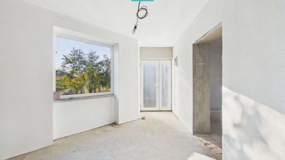Casă cu teren 983 mp, front stradal 30 m, Cicir - Poză 4