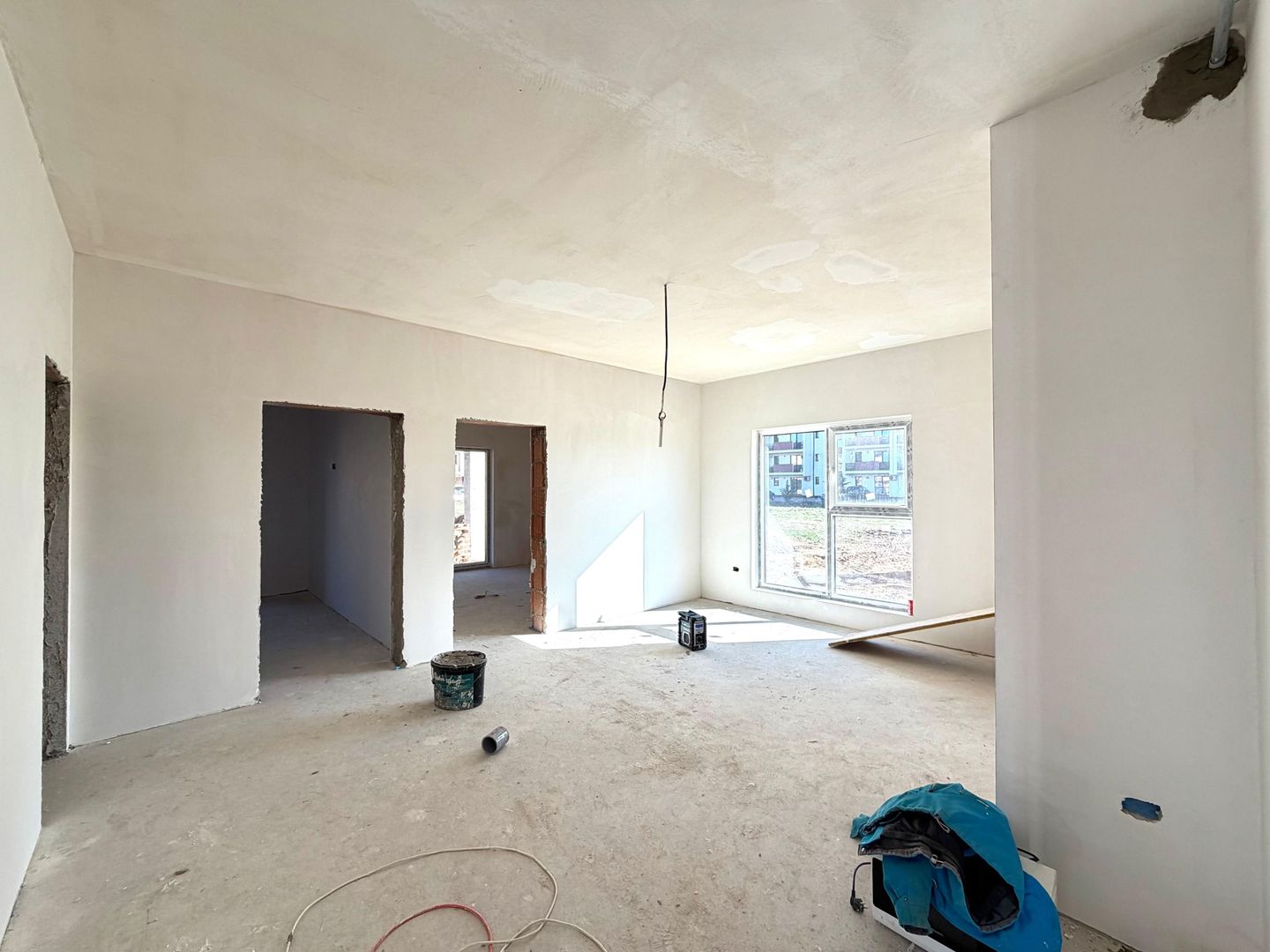 Apartament 3 camere si curte - pozitie excelenta - Giroc - Poză 2