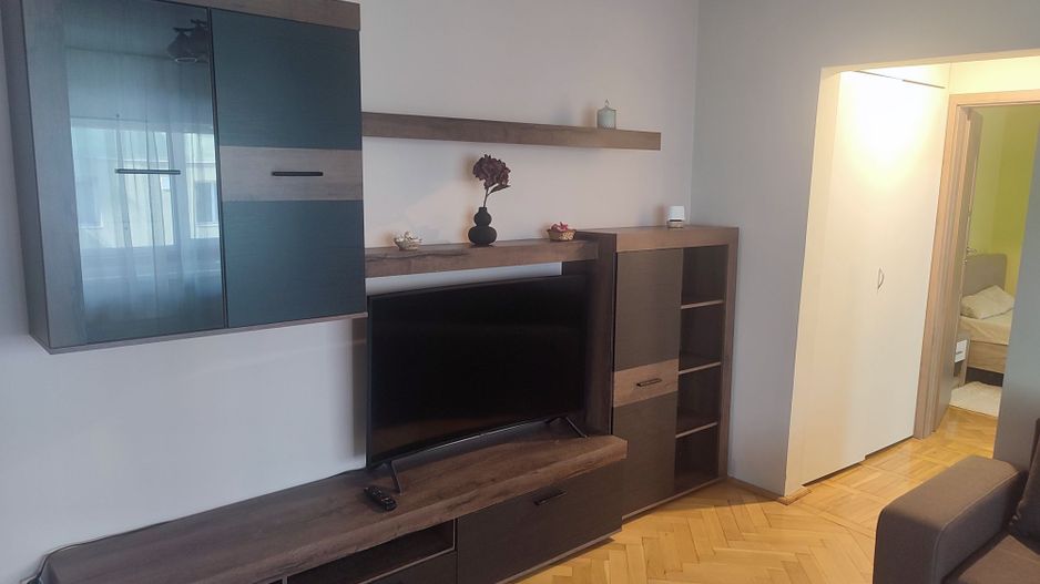 Girocului | 3 Camere | Bloc izolat | Centrala proprie | Etaj 1 - Poză 1