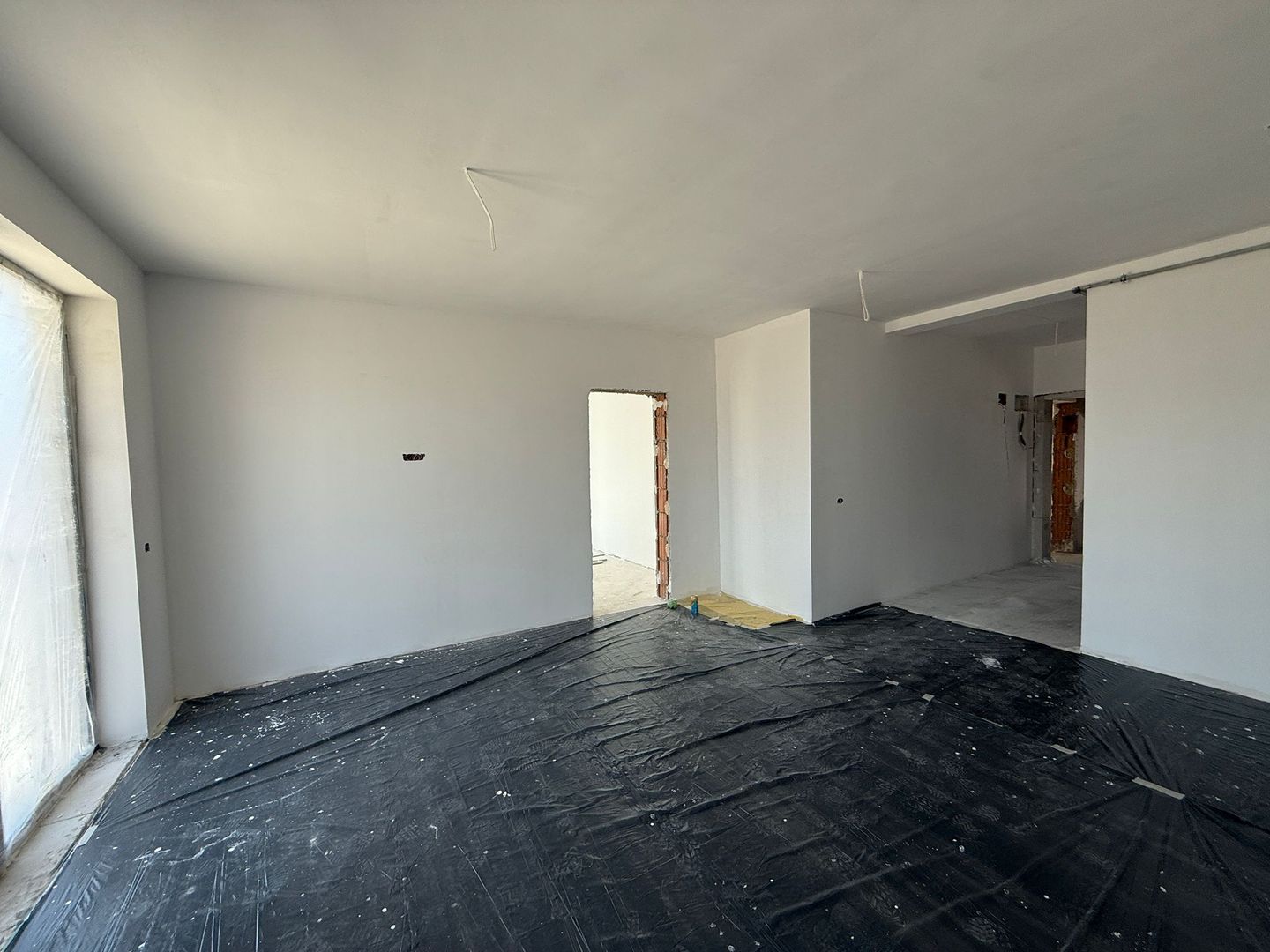 Giroc-Eso | S.A.D-uri si Apartamente cu 1 si 2 camere - Poză 4