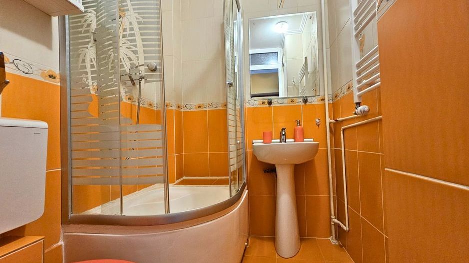 De vanzare Apartament spațios cu 4 camere, sos. Oltenitei, sector 4 - Poză 10