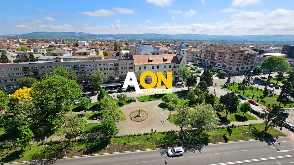 Apartament cu 3 camere, 64 mp utili, partial mobilat, ultracentral - Poză 3