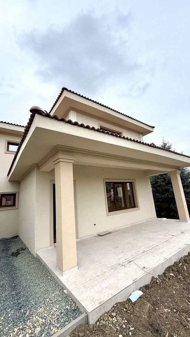 CASA TIP DUPLEX DESPARTIT PRIN GARAJ - Poză 23