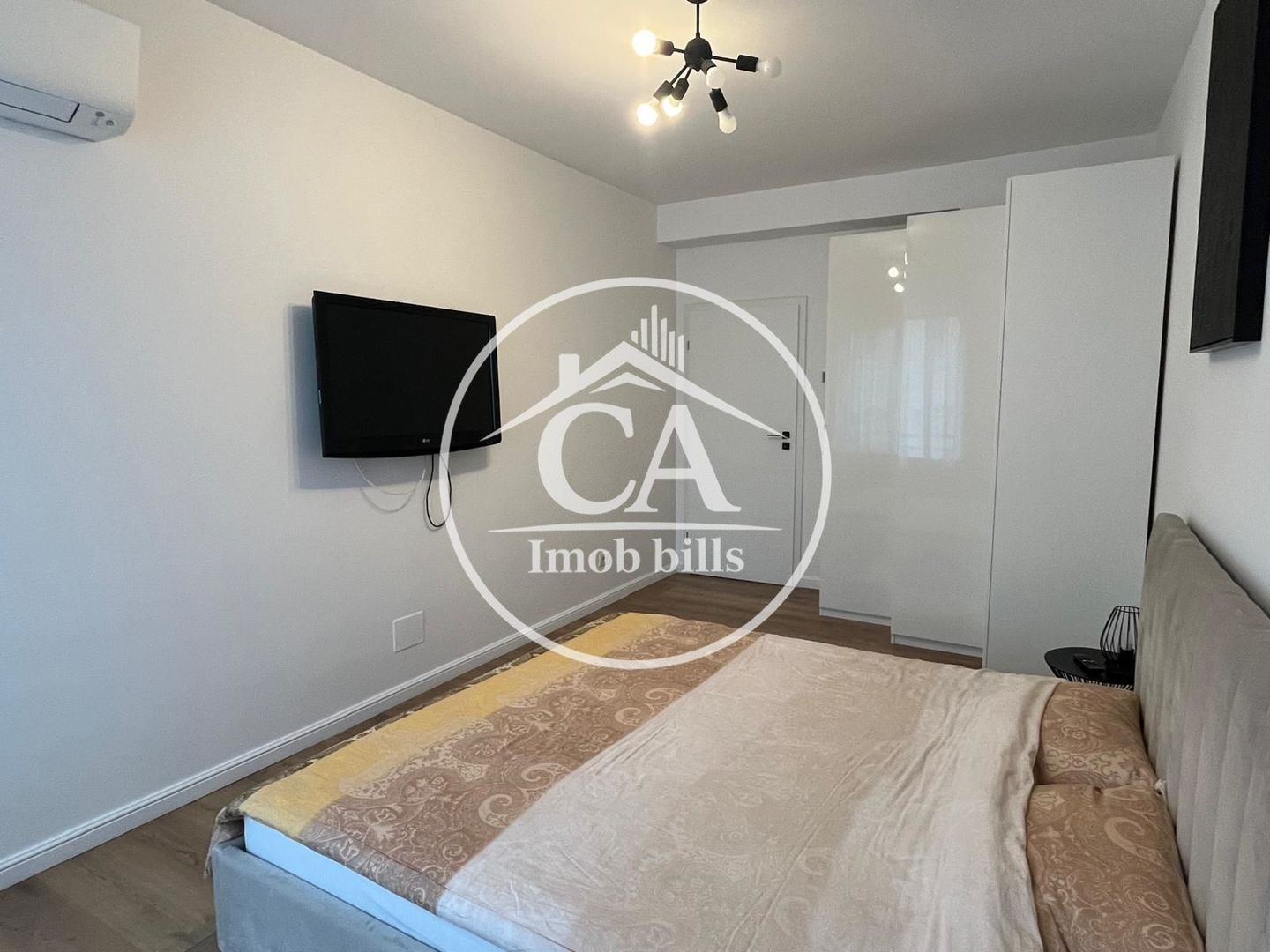 Apartament LUX de închiriat cu 3 camere în zona ultracentrală, Oradea - Poză 6