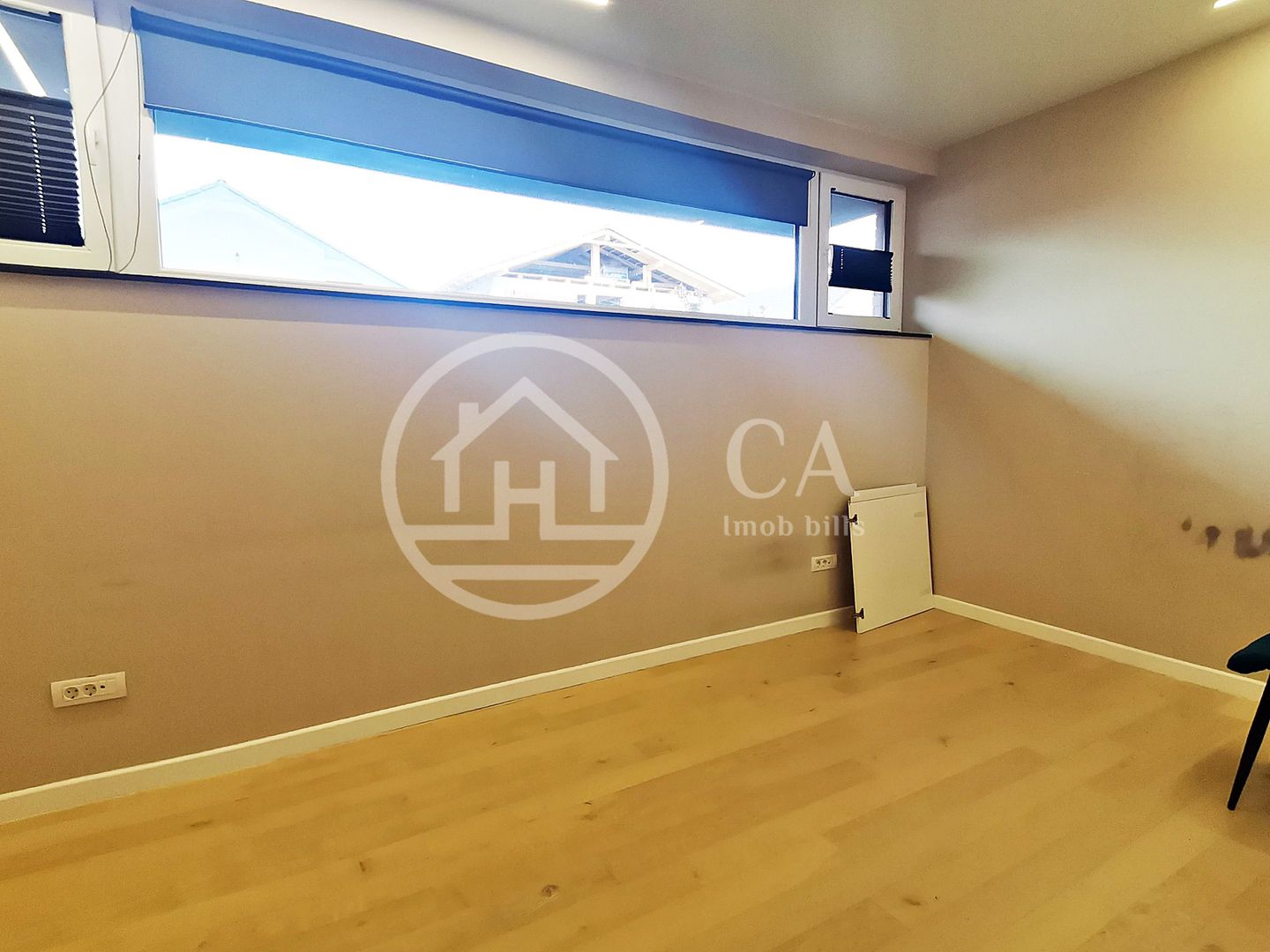 Casă de vânzare stil mediteranean cu 5 camere in Tineretului, Oradea - Poză 8