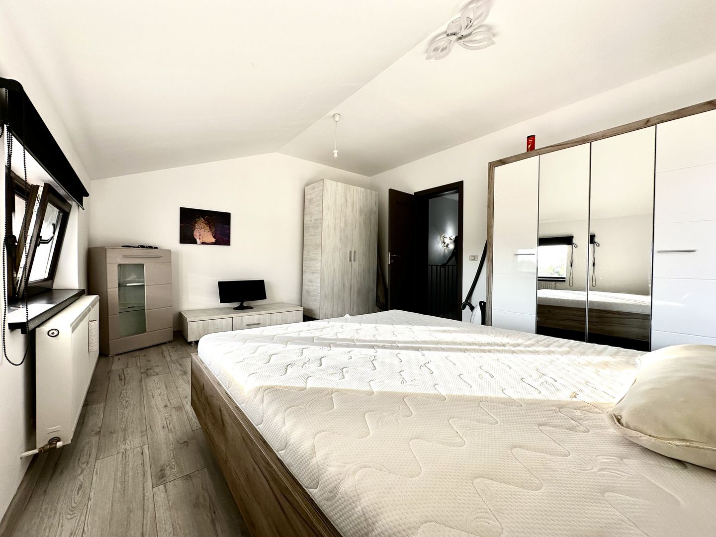 Duplex generos, 120 mp utili, modern si mobilat, in  Mosnita Veche - Poză 17