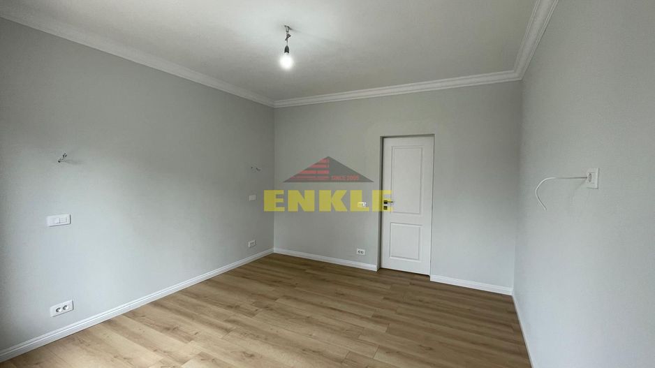 De închiriat: 2 spații comerciale moderne, 80 mp fiecare. - Poză 8