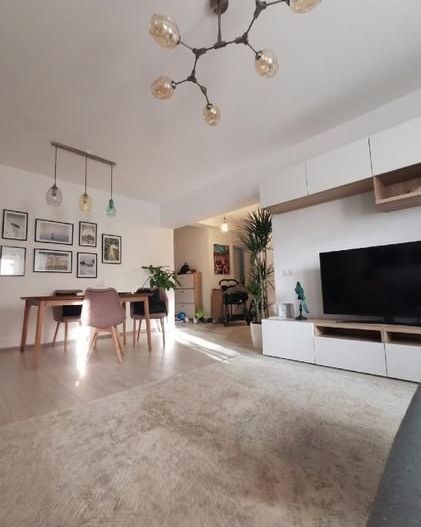 De Vanzare Apartament 3 Camere Lux - Drumul Taberei - Poză 2