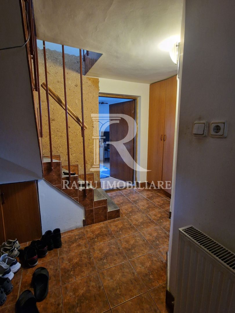 Casa cu 5 camere de vanzare | Iosia | Oradea. - Poză 13