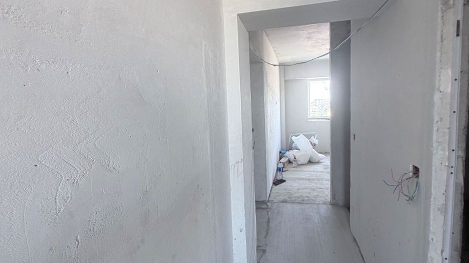 APARTAMENT SPATIOS CU VEDERE PE 2 PARTI - Poză 9