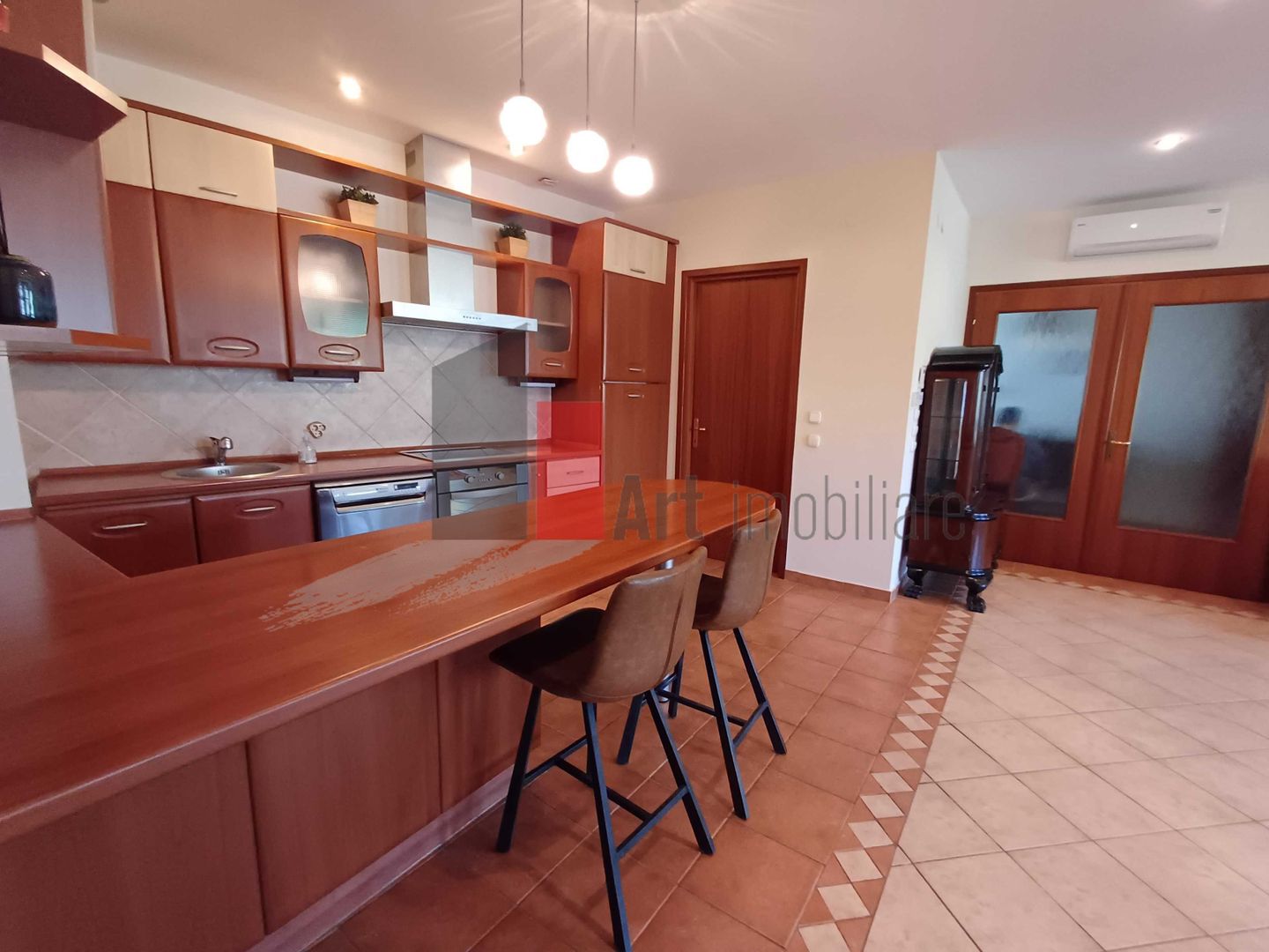 Universitate, apartament in bloc construit 2000, locuit/birou - Poză 6
