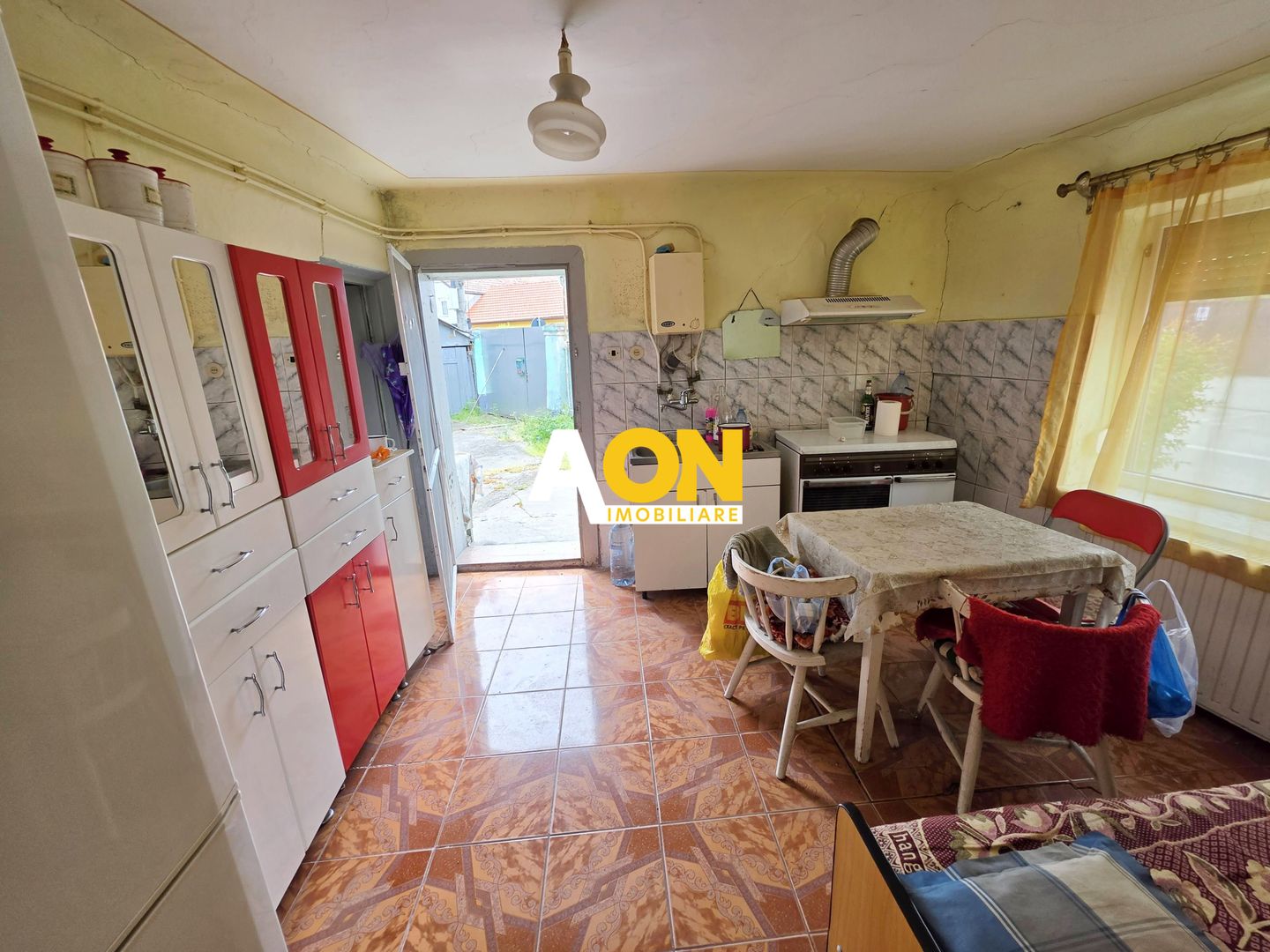 Casă veche cu 3 camere, 259 mp teren, la asfalt, zona Prefectura - Poză 12