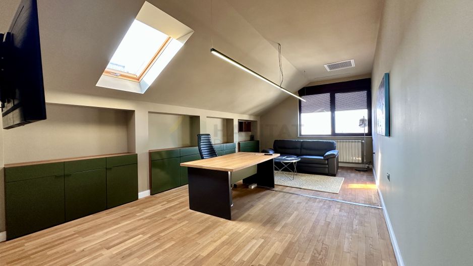 Spațiu office premium, discret - Poză 11