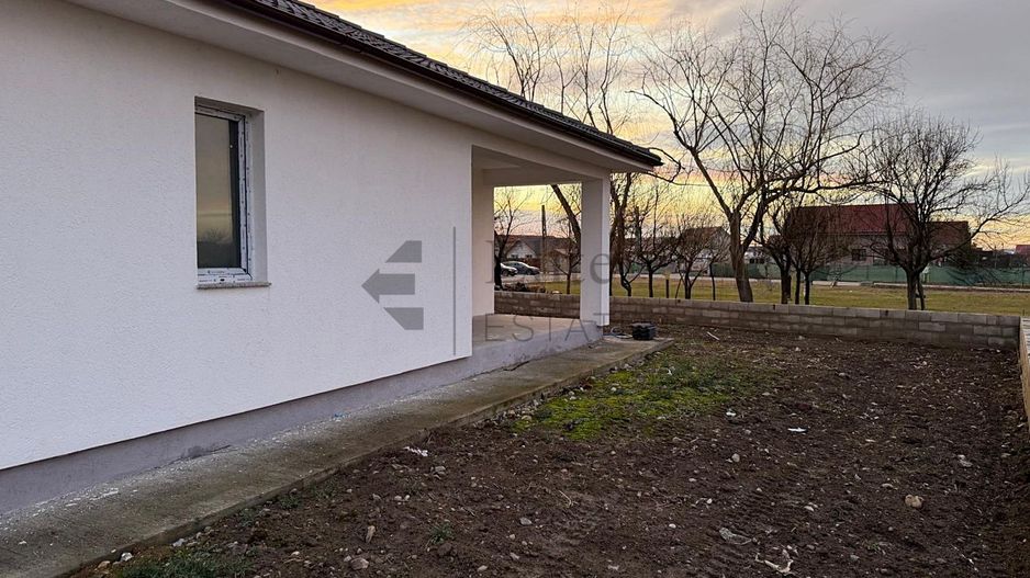 Casa noua cu 4 camere la 6 km de Oradea - Poză 9