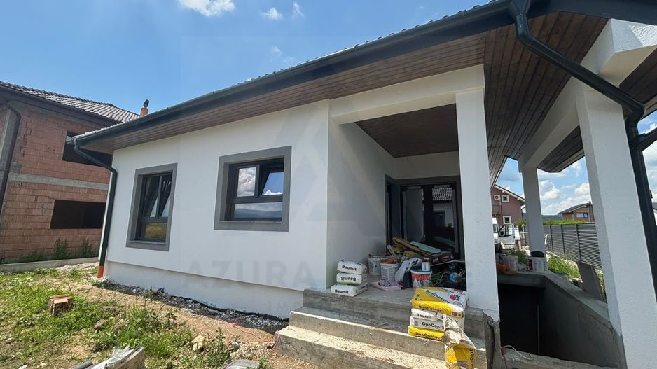 Casa premium pe un singur nivel 4 camere terasa pivnita Cristian - Poză 4