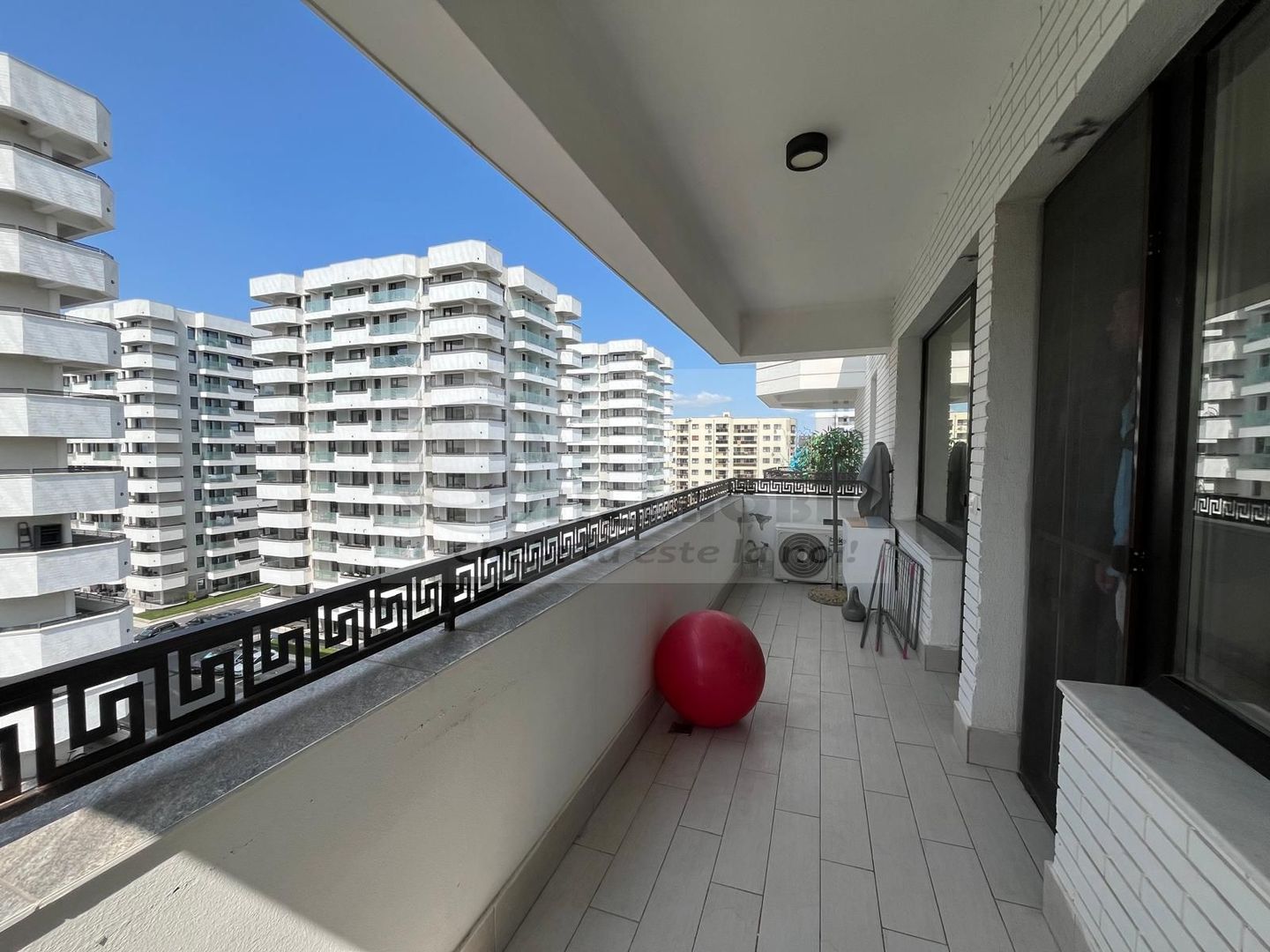 Apartament 2 camere - Royal Town Copou - Poză 3