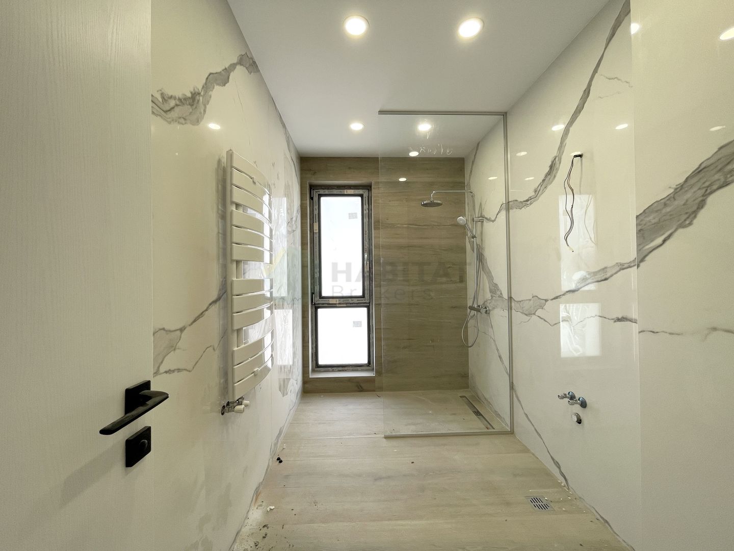 Vila individuala 5 camere Tunari 1 Decembrie - Poză 11