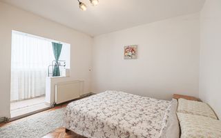 Apartament renovat, decomandat, cu 2 balcoane la Etajul 1 in Micalaca - Poză 3