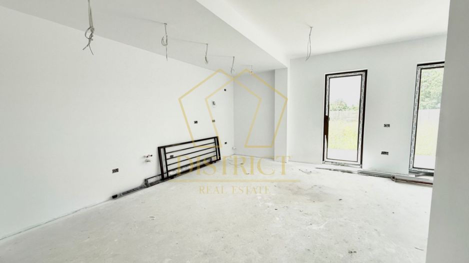Duplex spatios cu 4 camere | Covaci - Poză 2