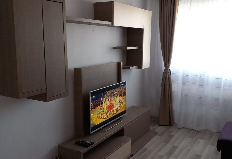 Apartament 3 camere de inchiriat, bloc reabilitat, Valea Ialomitei - Poză 2