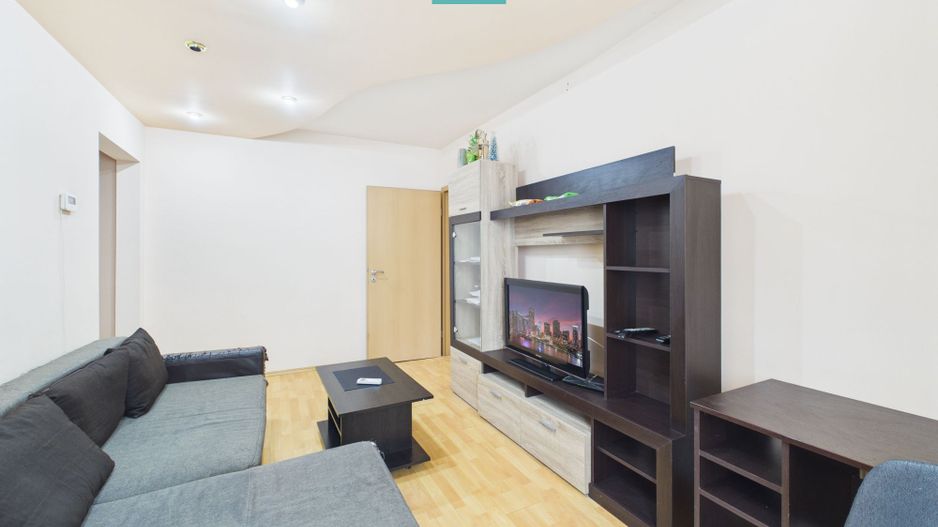 Apartament cu 3 camere în zona Spitalul Județean - Poză 1