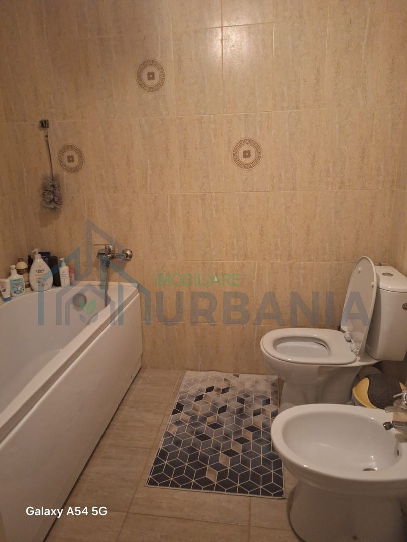 Apartament 3 camere - rond Păcurari - Poză 6
