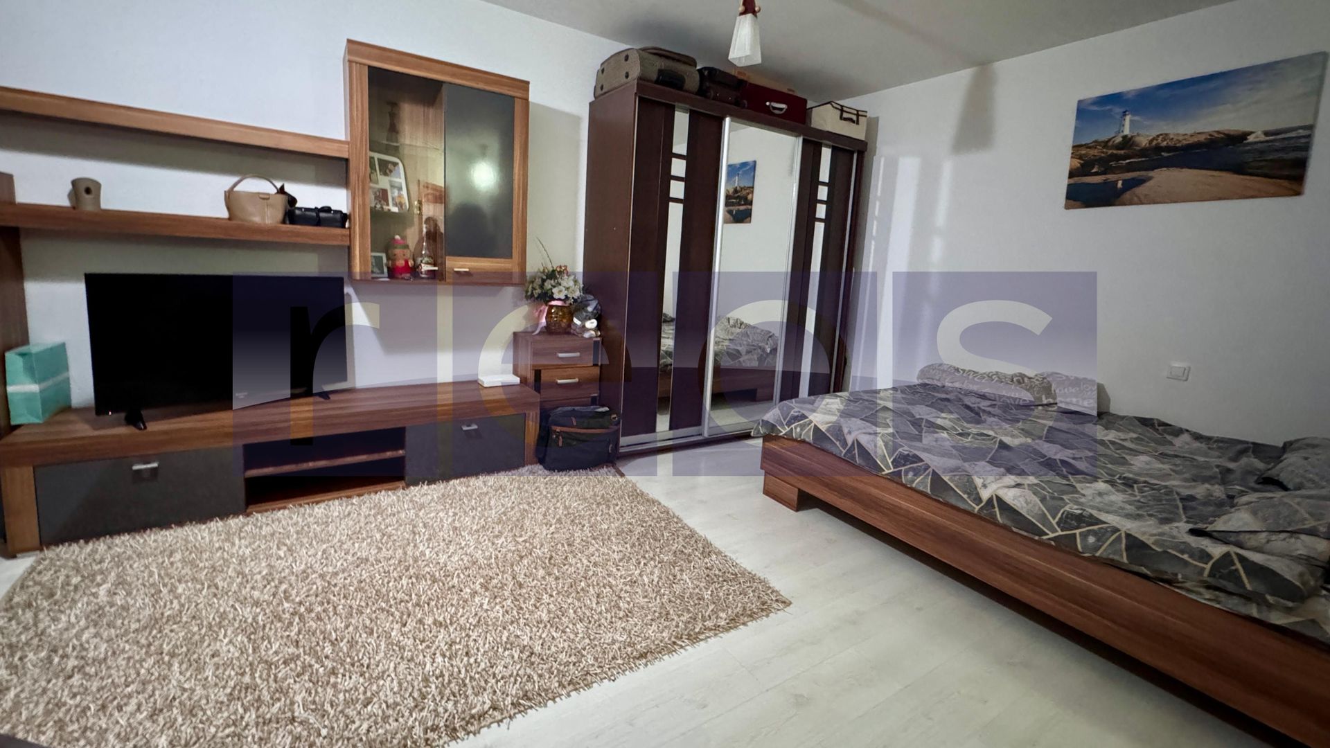 VANZARE | GARSONIERA | DECOMANDATA | DOAMNA GHICA - Poză 1