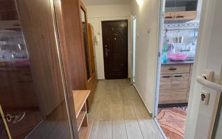 Apartament spațios cu două camere, etajul 4 cu acoperiș. - Poză 13