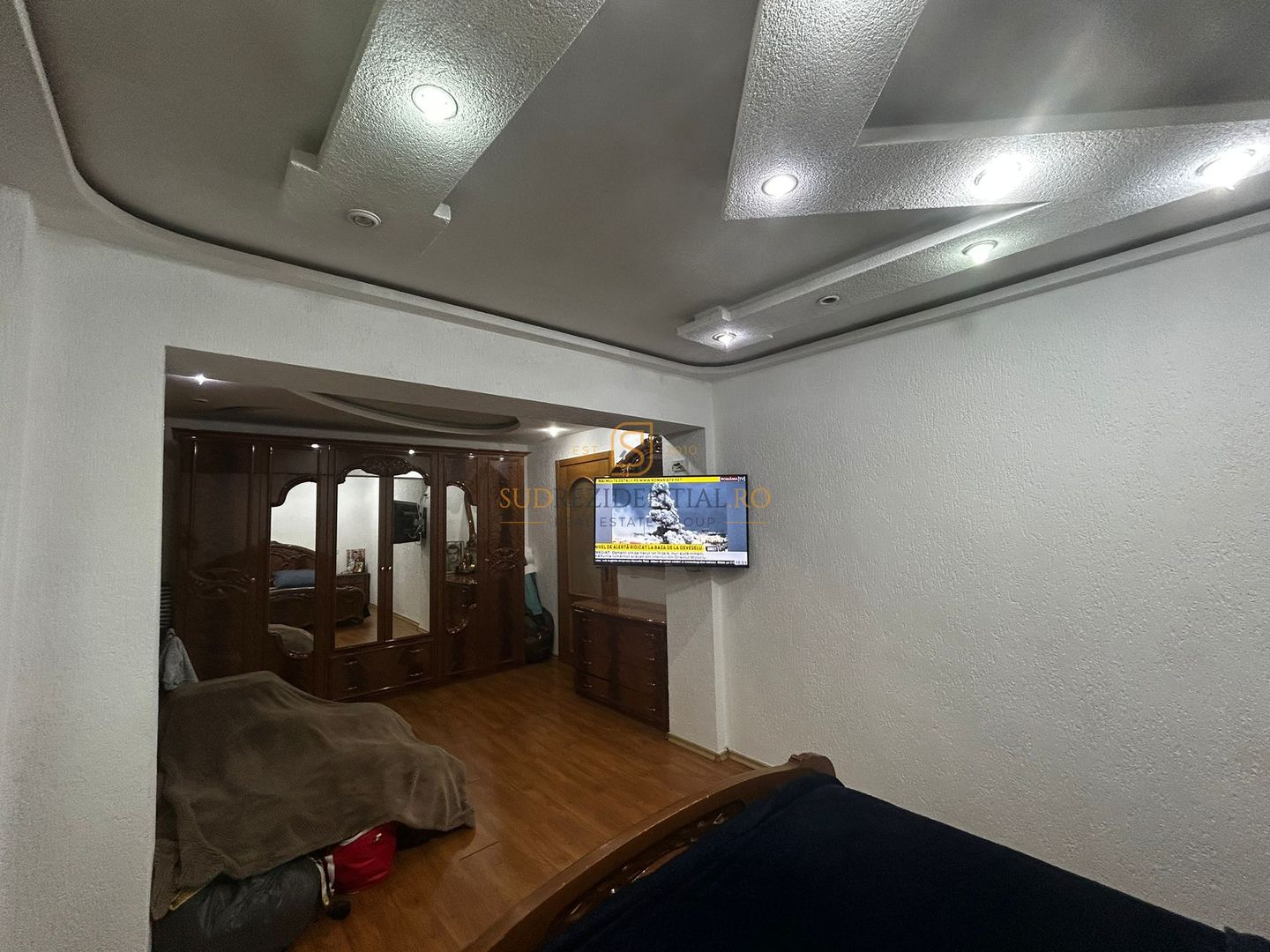 Apartament 3 camere, suprafata generoasa, zona Piata Resita - Poză 11