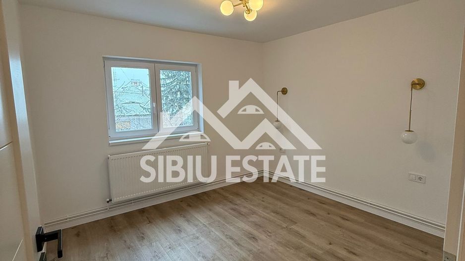 Locație excelentă! Apartament 3 camere renovat, etaj 1, Sibiu - Poză 2