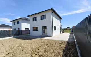 Casă individuală de vânzare – Cristian, zonă liniștită - Poză 4