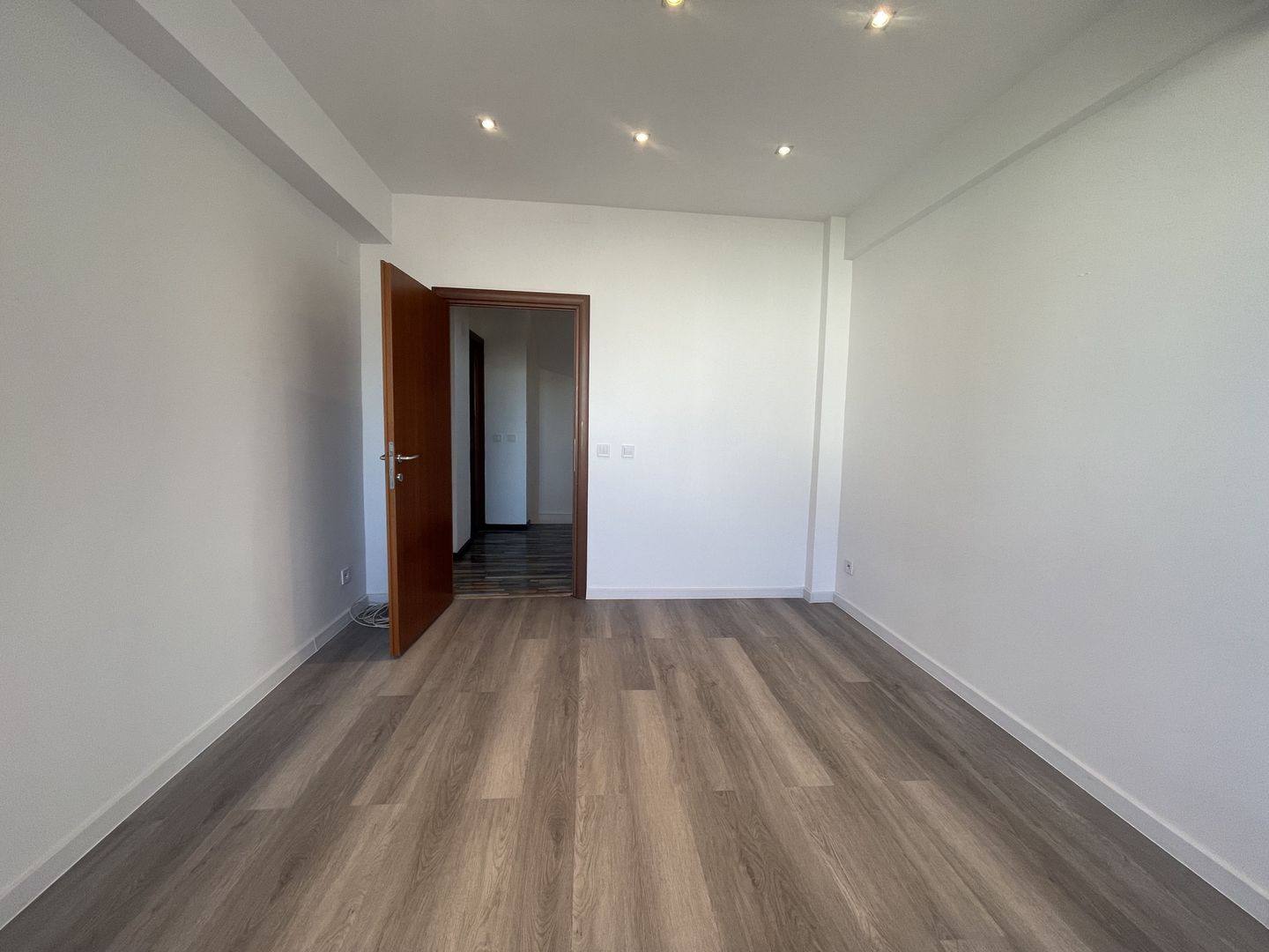 BARBU VACARESCU - Triplex | Apartament cu 4 Camere + Parcare - Poză 19