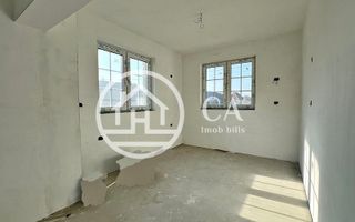 Casă de vânzare P+E cu 4 camere în zona Nufărul, Oradea - Poză 9