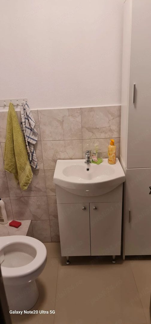vand aparatment 3 camere, bucatarie si doua bai. 51 mp langa piata Doina - Poză 3