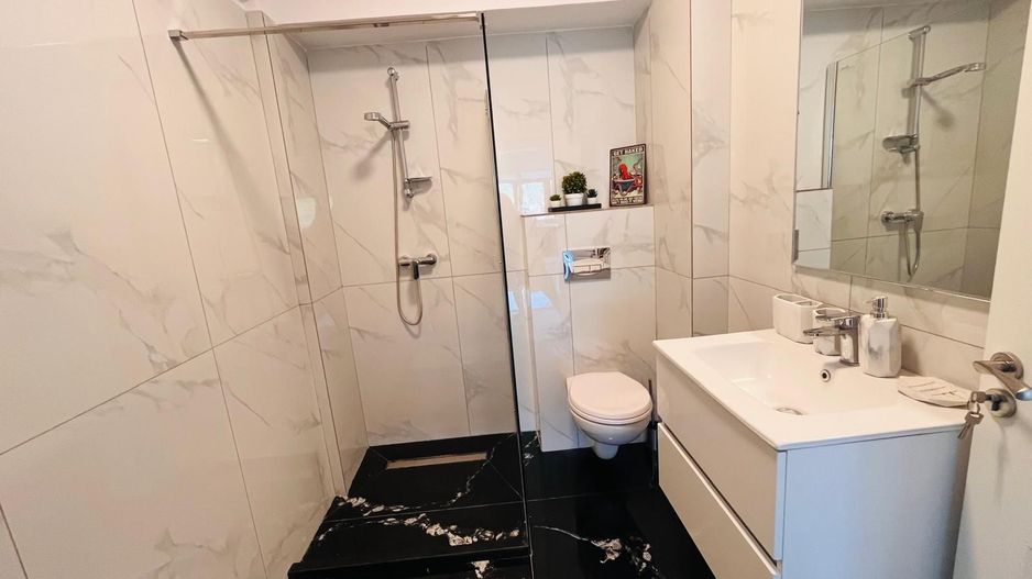 Eleganta si confort | 2 camere in bloc nou, parcare – zona Panoramic - Poză 9