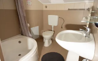 Pensiune 3 stele de vânzare | 18 camere | Băile Felix - Poză 21